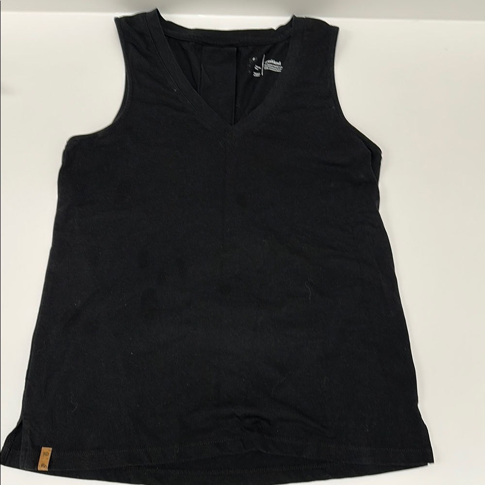 Ten tree Black Sleeveless V-Neck Top small